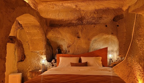 CAVE ROOM 101