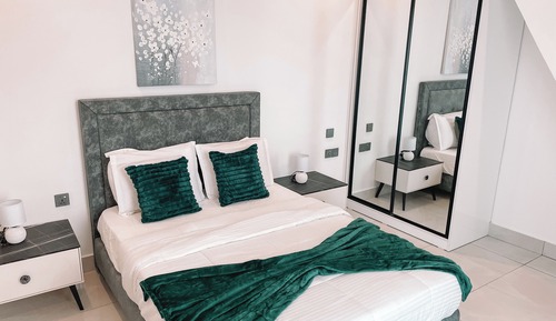 Premier Apartment, Balcony, City View