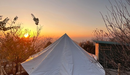 Comfort Tent, Balcony, Hill View