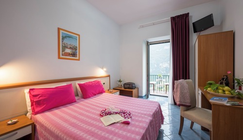 Superior Double Room, Balcony, Hill View