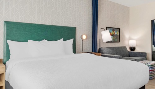 Studio, 1 King Bed, Accessible, Bathtub (Mobility & Hearing)