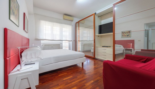 Deluxe Triple Room, Balcony, City View