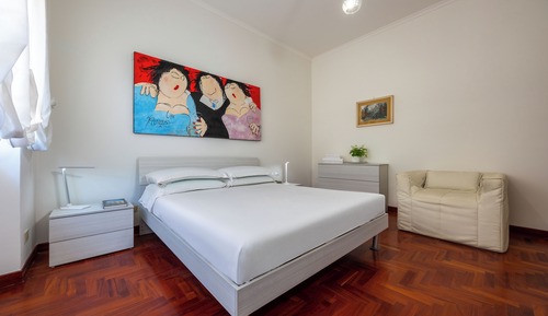 Deluxe Triple Room, City View