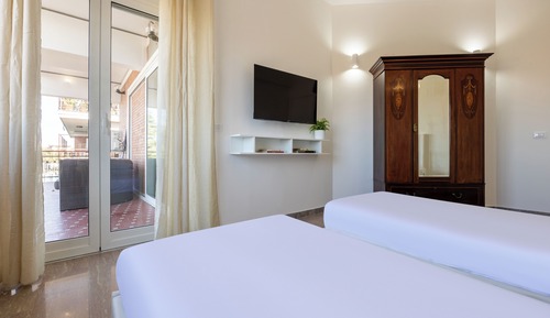 Superior Double Room, City View