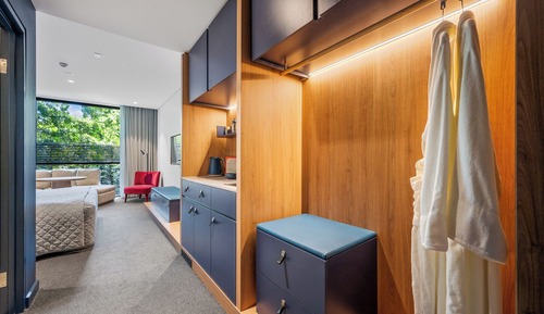 Deluxe Room, 1 King Bed