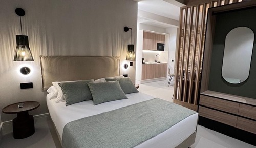 Superior Double Room, 1 Bedroom, City View