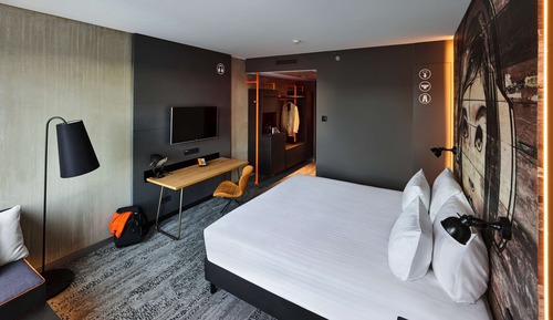 Room (InTune)