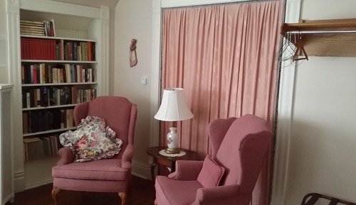 Deluxe Room, 1 Queen Bed, Fireplace (Fireside Room)