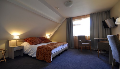 Double Room, Bathtub