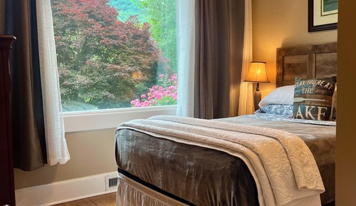 Family Cottage, 1 Bedroom, Kitchen, Mountain View (Pet Friendly)