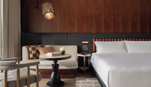 Room, 1 King Bed (Essential)