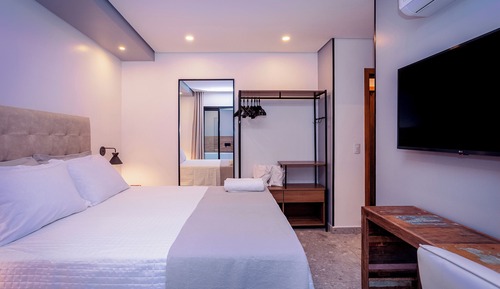 Comfort Suite, Bathtub