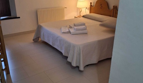 Basic Double Room, 1 Bedroom, Courtyard View, Tower