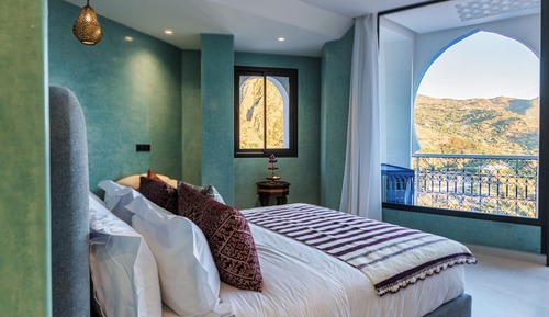 Premium Room, City View