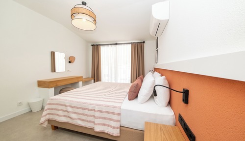 Deluxe Apartment, 2 Bedrooms, Pool View