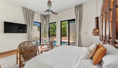 3 Bedroom Riverfront with Plunge Pool