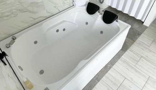 Deluxe Cabin, Garden View