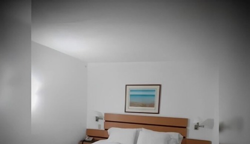 Comfort Room, City View