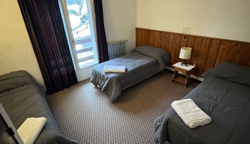 Classic Triple Room, Mountain View