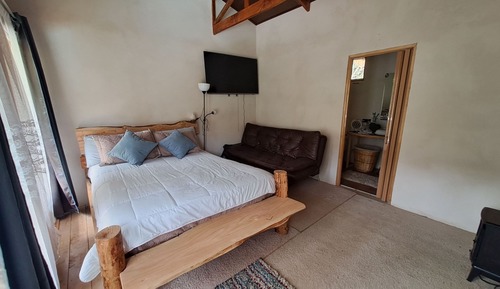 Deluxe Double Room, 1 Queen Bed, Balcony, Garden View