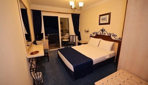 Standard Room Balcony Land View