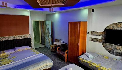 Family Apartment, Smoking