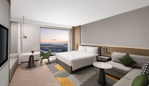 Standard Room, 1 King Bed, River View