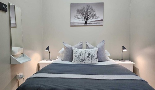 Junior Apartment, Courtyard View