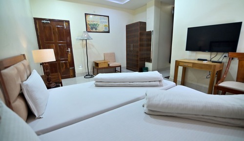 Executive Room, City View