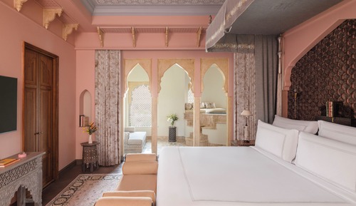 Signature Suite, 1 King Bed (1 Bedroom)