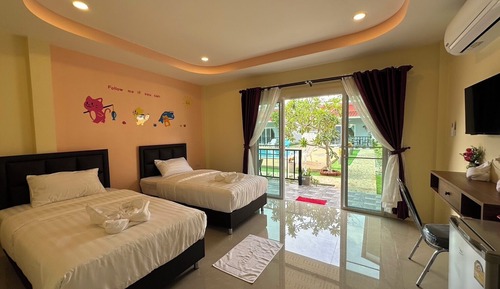 Basic Single Room, 2 Bedrooms, Refrigerator