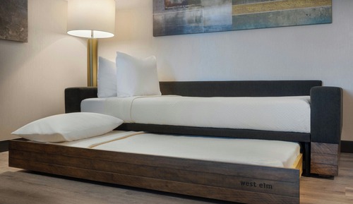 Suite, 2 Queen Beds (Mobility/Hearing Accessible, Tub)