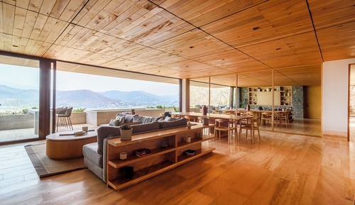 Exclusive Villa, Lake View