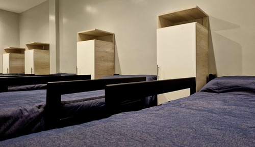 Shared Dormitory, Women only, Shared Bathroom