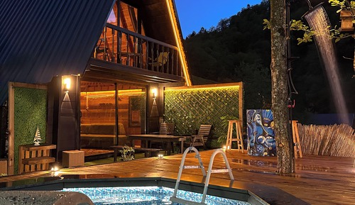 Luxury Quadruple Room, Non Smoking, Mountain View