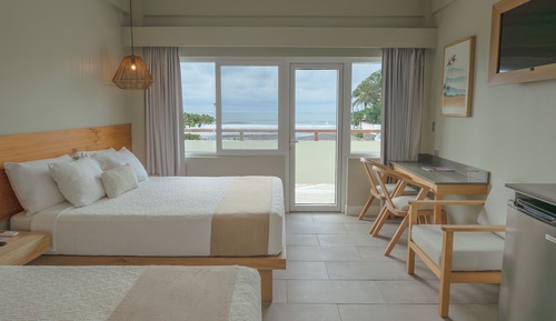 Ocean Front Queen and Twin