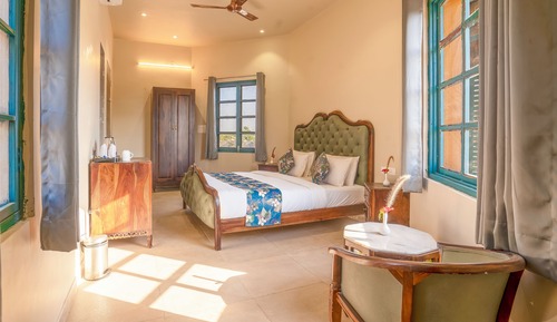 Executive Room