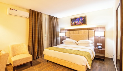 Deluxe Room, 1 King Bed, Non Smoking