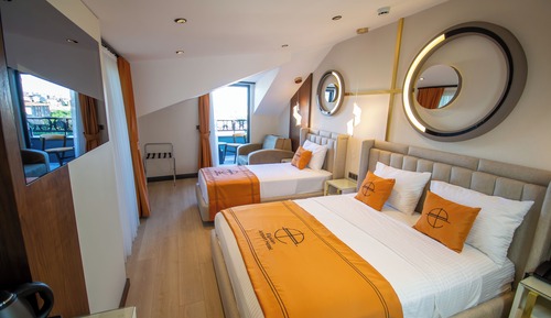 Standard Triple Room, Balcony