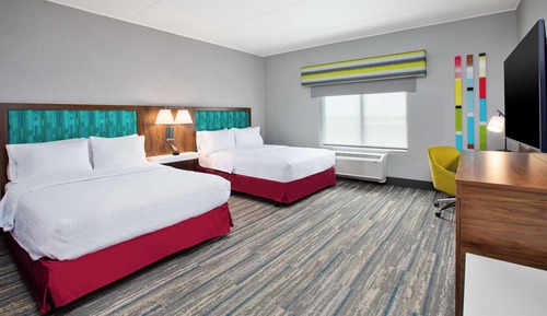 Room, 2 Queen Beds, Accessible, Bathtub