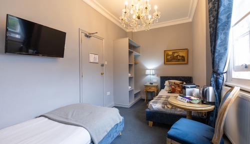 Family Room, Ensuite