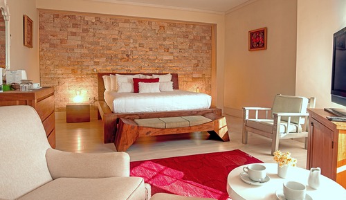 Junior Studio Suite