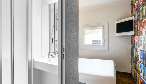Room, 1 Double Bed, Private Bathroom