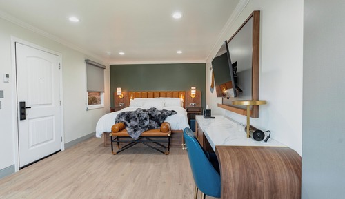 Studio Jr. Suite - 215
