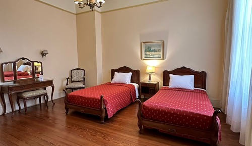 Classic Twin Room