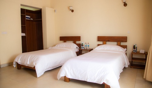 Family Bungalow, 1 Bedroom, Pool View, Garden Area