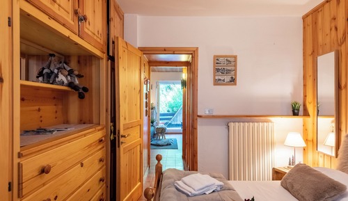 Honeymoon Apartment, 1 Bedroom (Chaberton Romantic Retreat Ski In Ski)