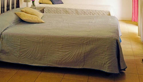 Double Room, 1 Queen Bed