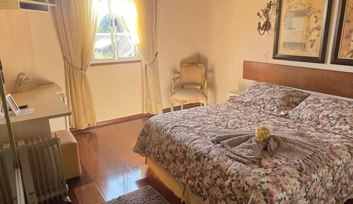 Comfort Room, Mountain View