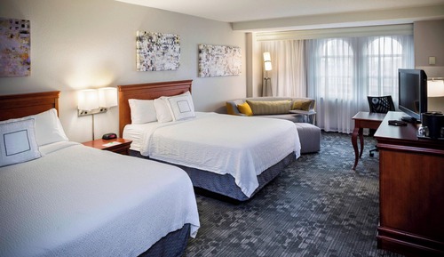 Room, 2 Queen Beds (Hearing Accessible)